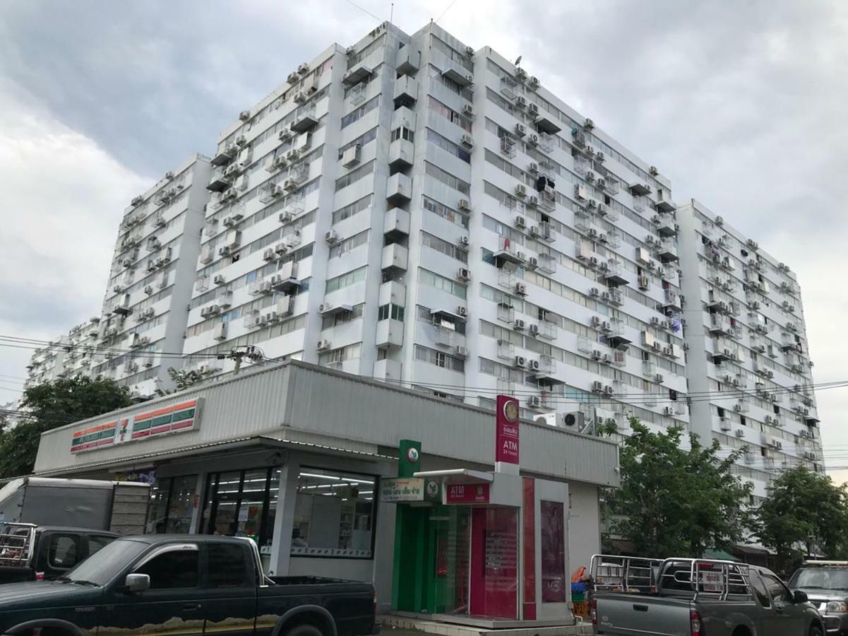 T11 Popula Condo By Prathomlerk Pak Kret Exteriér fotografie