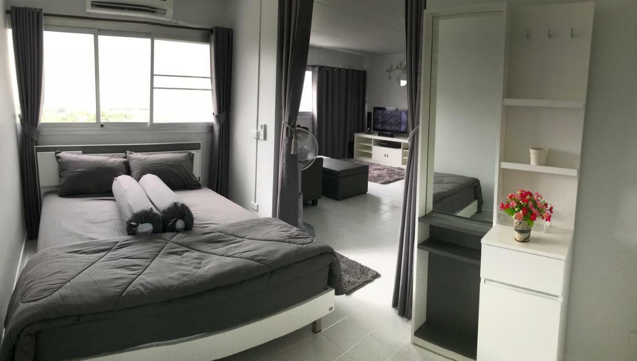 T11 Popula Condo By Prathomlerk Pak Kret Exteriér fotografie